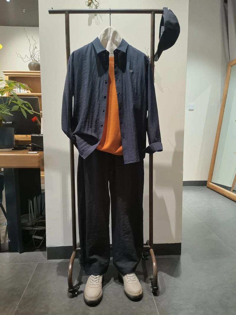 服装行业的未来趋势与向楠的革新之路