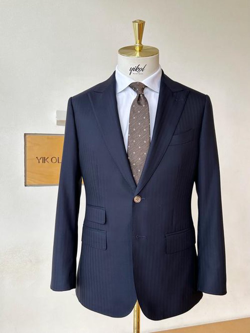 海口服装店的活力与魅力